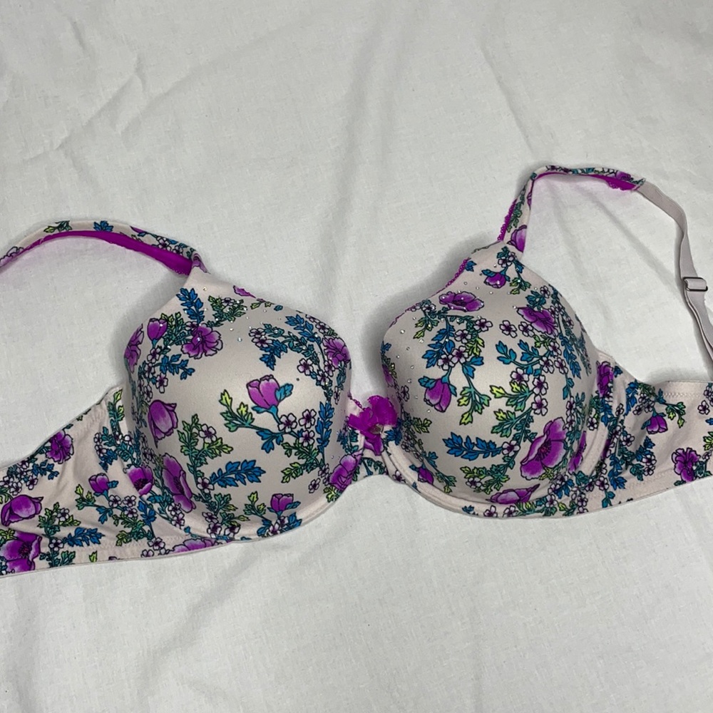 VS Body By Victoria Perfect Coverage Bra